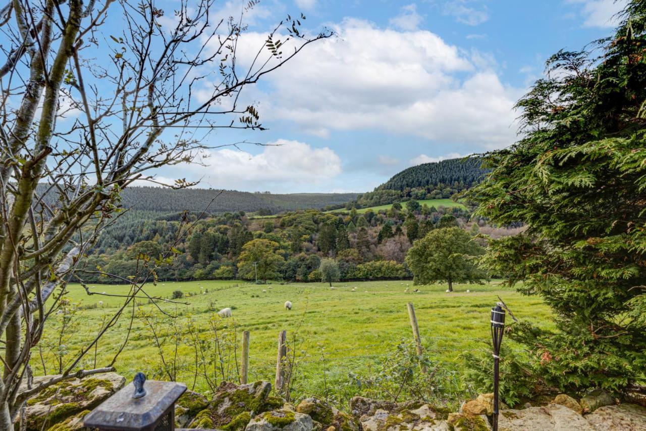 Family Country Cottage With A Private Valley View Scarborough Exterior photo